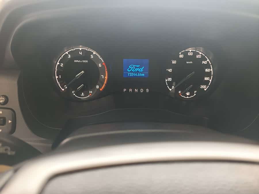 Ford Everest 2017 صورة سيارة #9