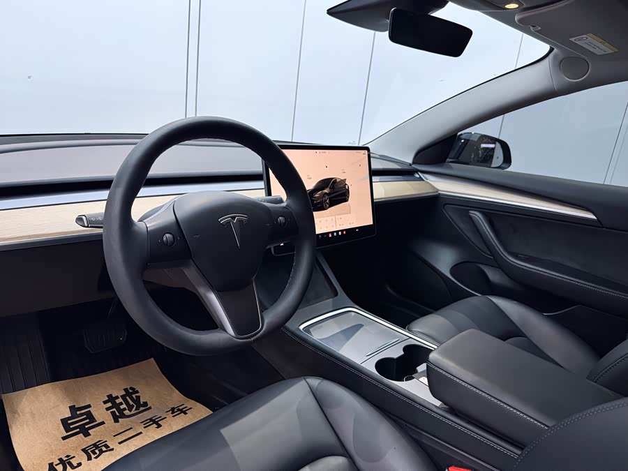 Tesla Model 3 2023 immagine di auto #9