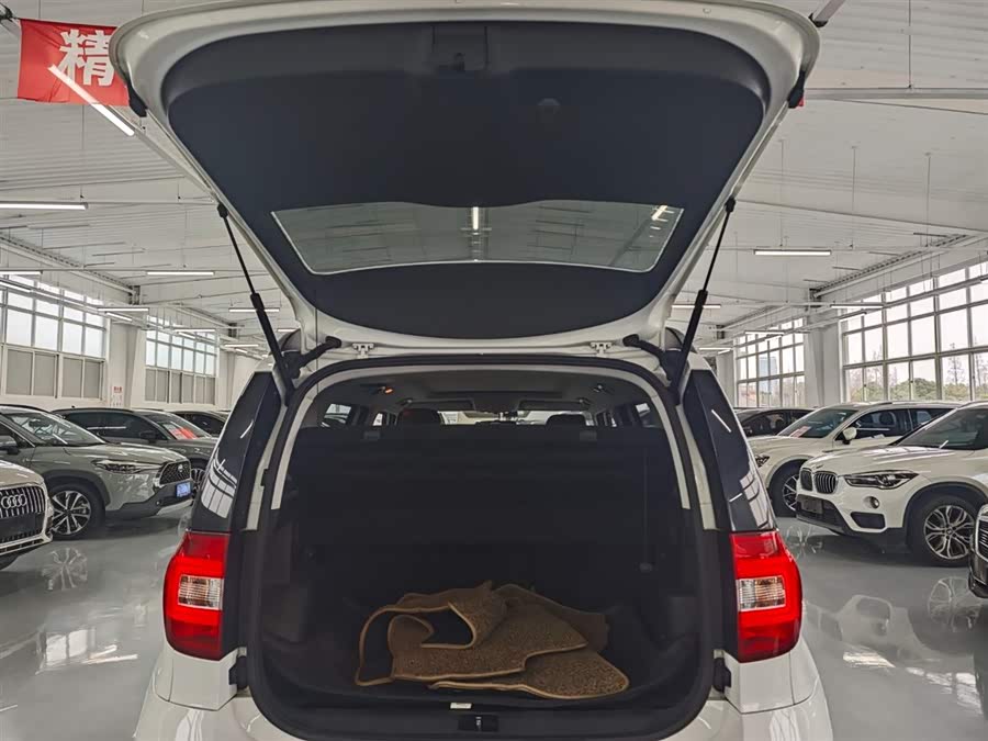 Skoda Yeti 2016 immagine di auto #9