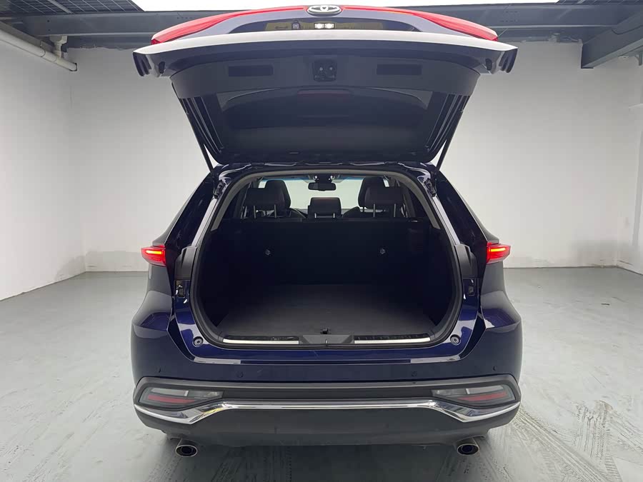 Toyota Harrier 2023 car image #9