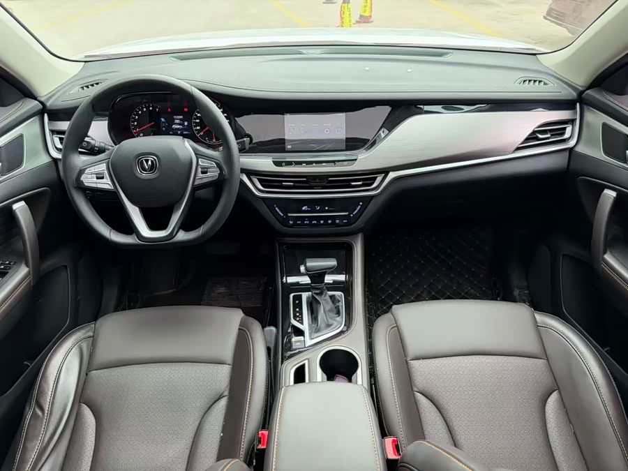 Changan CS35 Plus 2020 image de voiture #9