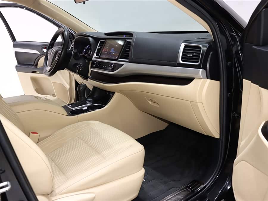 Toyota Highlander 2021 car image #9