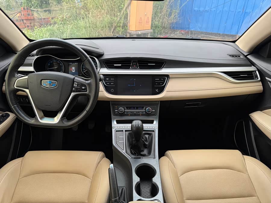 GEELY Emgrand 2019 car image #9