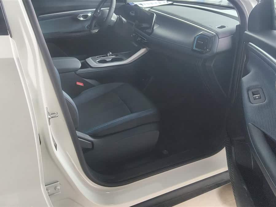 GAC Trumpchi GS3 2025 car image #9