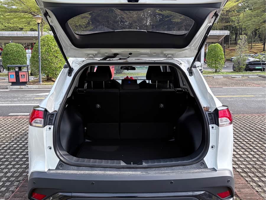 Toyota Frontlander 2022 car image #9