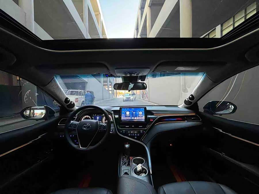 Toyota Camry 2023 car image #9