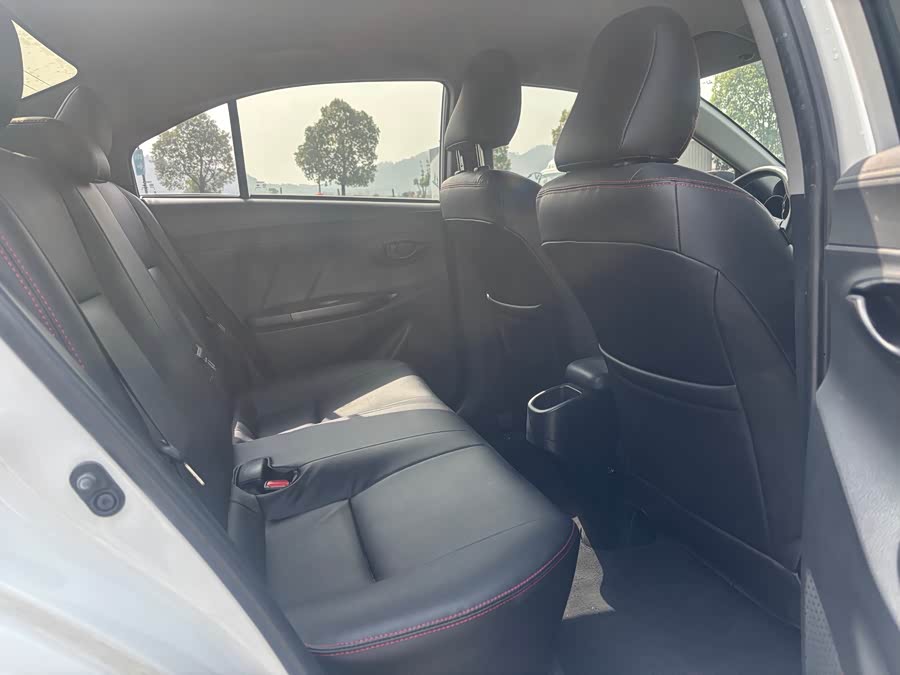 Toyota Yaris L Zhixiang 2021 immagine di auto #9