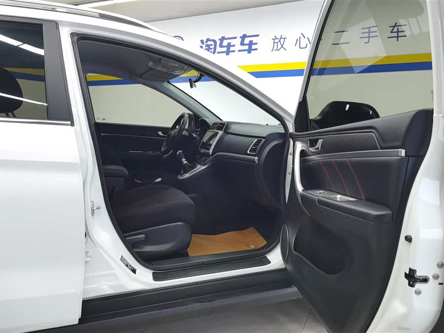 Haval M6 2020 car image #9