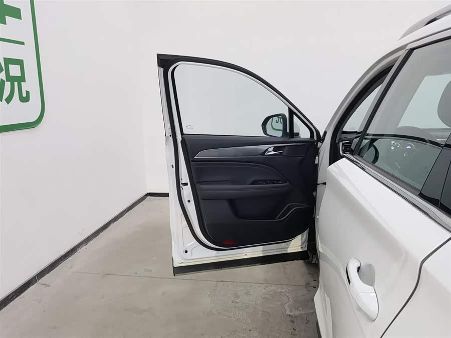 广汽传祺 传祺GS4 PLUS 2023 汽车图片 #9