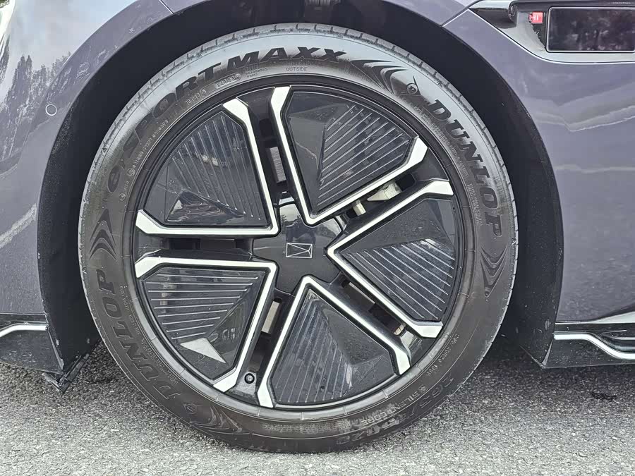 Avatr 12 2023 imagem de carro #9