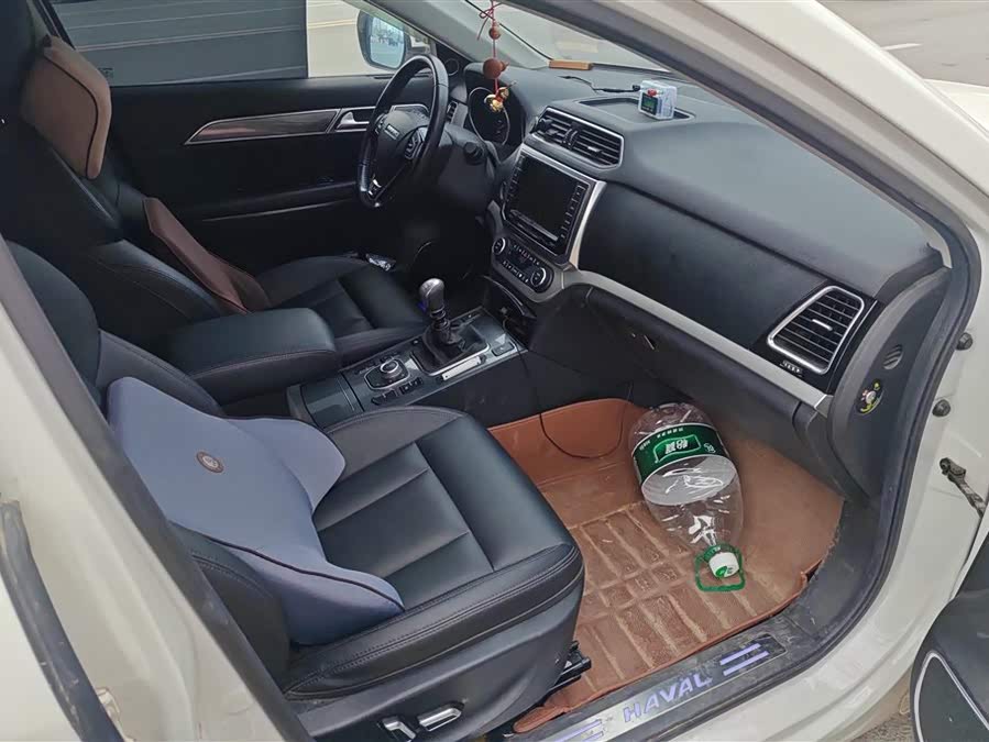 Haval H6 Coupe 2015 изображение автомобиля #9