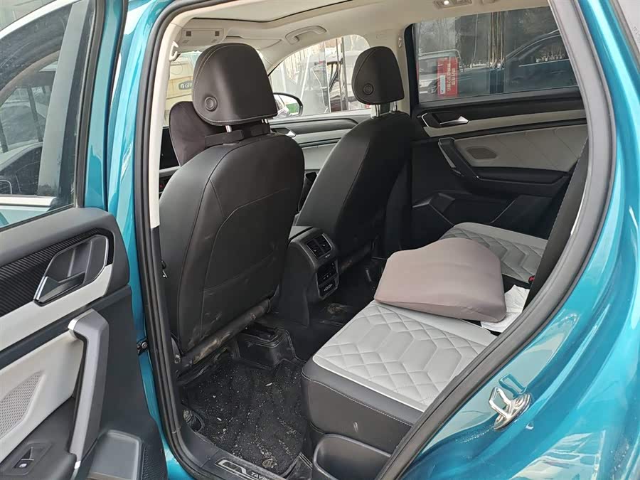 Volkswagen Tayron 2022 car image #9