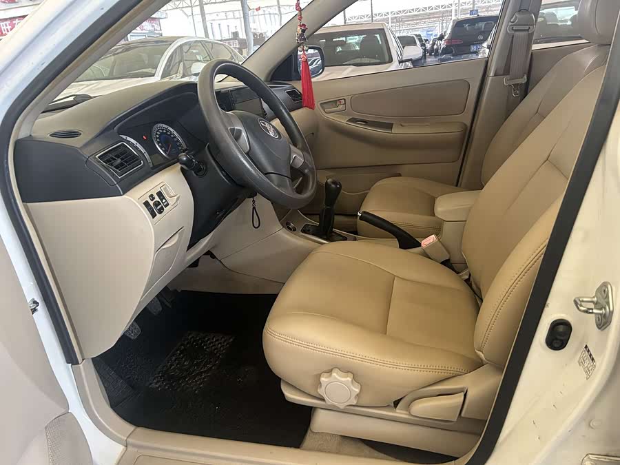 Toyota Corolla (Classic) 2015 car image #9