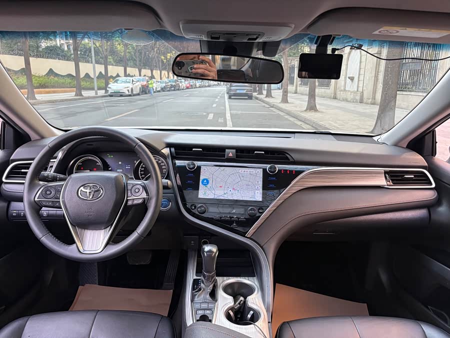 Toyota Camry 2019 immagine di auto #9