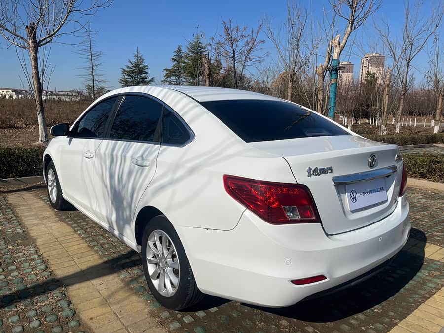 Forthing JOYEAR S50 2016 car image #9