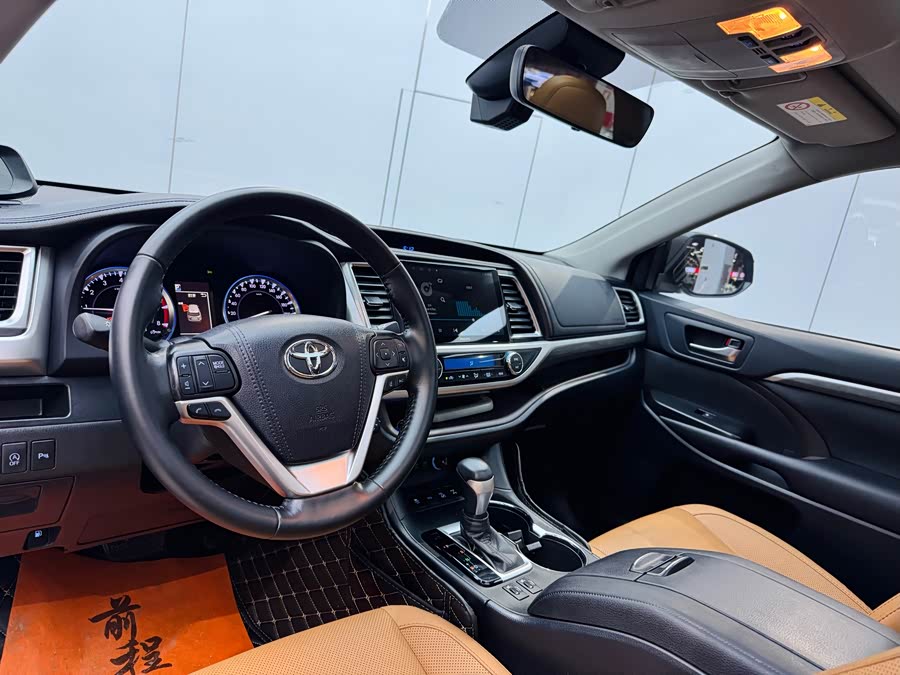 Toyota Highlander 2020 car image #9