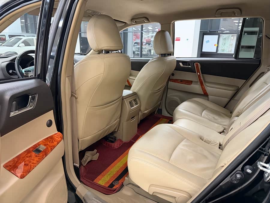 Toyota Highlander 2011 image de voiture #9