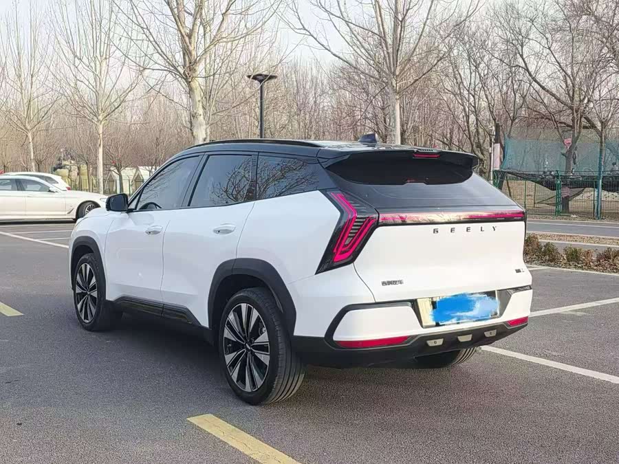 GEELY Boyue L 2025 car image #9