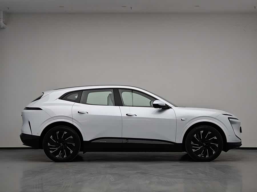 Avatr 07 2025 imagem de carro #9