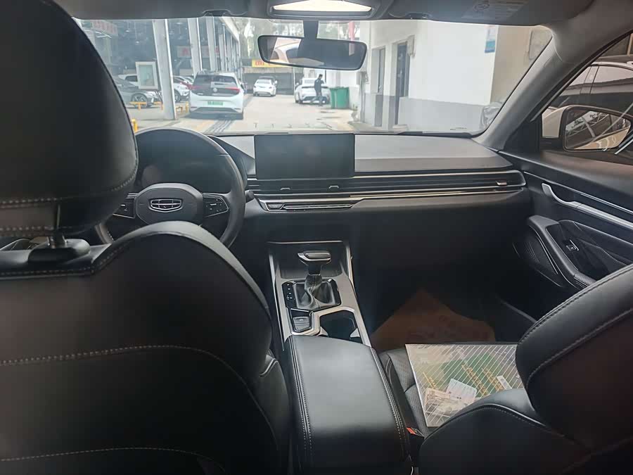 GEELY Emgrand 2022 #9 GEELY Emgrand 2022 car image #9