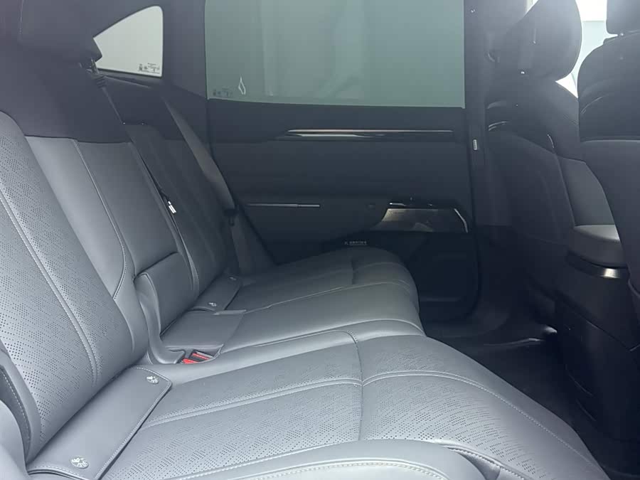 Zeekr 7X 2025 car image #9