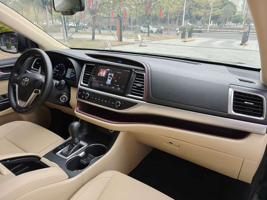 Toyota Highlander 2017 #9 Toyota Highlander 2017 car image #9