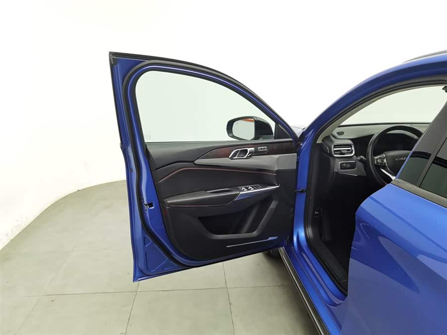 Lynk & Co 02 2019 car image #9