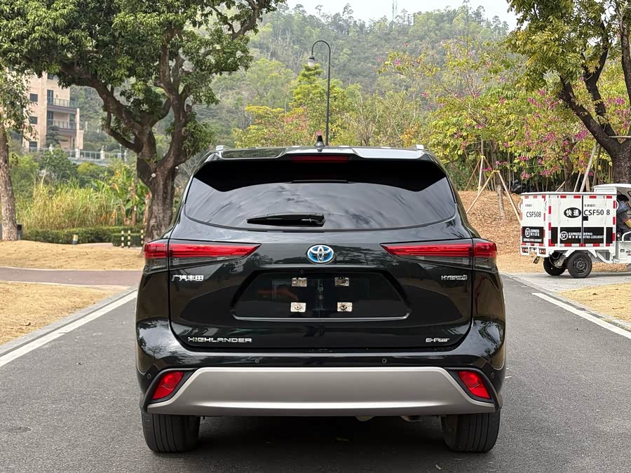 Toyota Highlander 2023 #9 Toyota Highlander 2023 car image #9