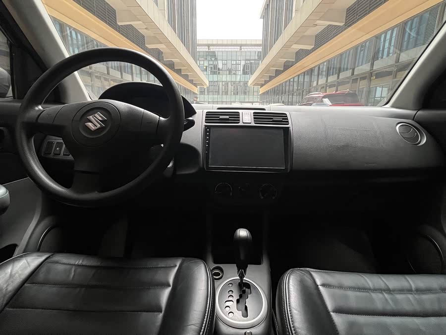 铃木 雨燕 2013 汽车图片 #9