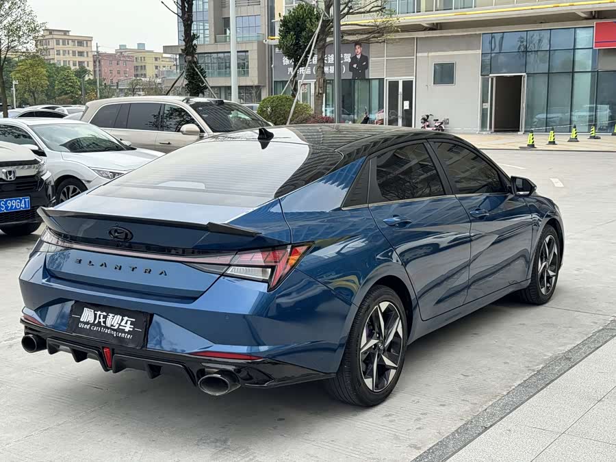 Hyundai Elantra 2021 صورة سيارة #9