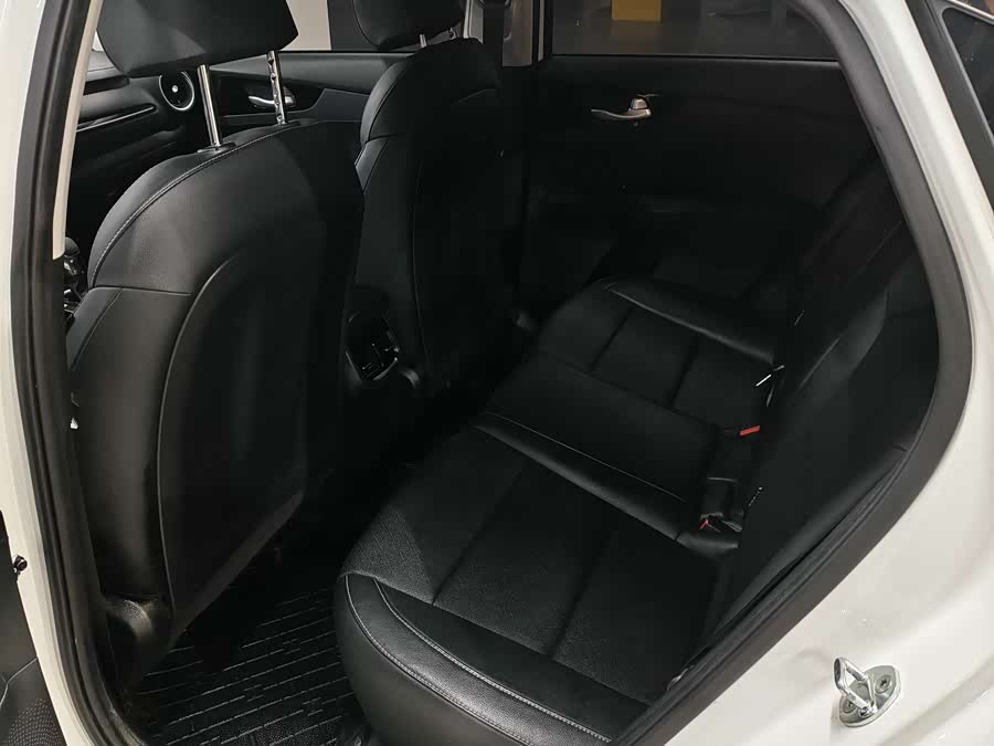 起亚 起亚K3 2022 汽车图片 #9