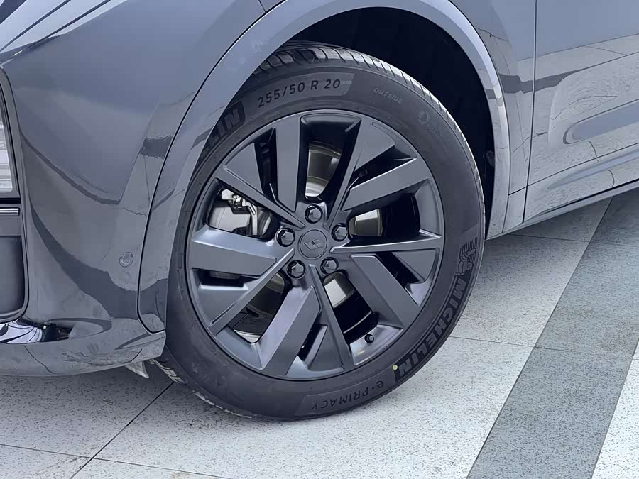 Li L7 2024 image de voiture #9