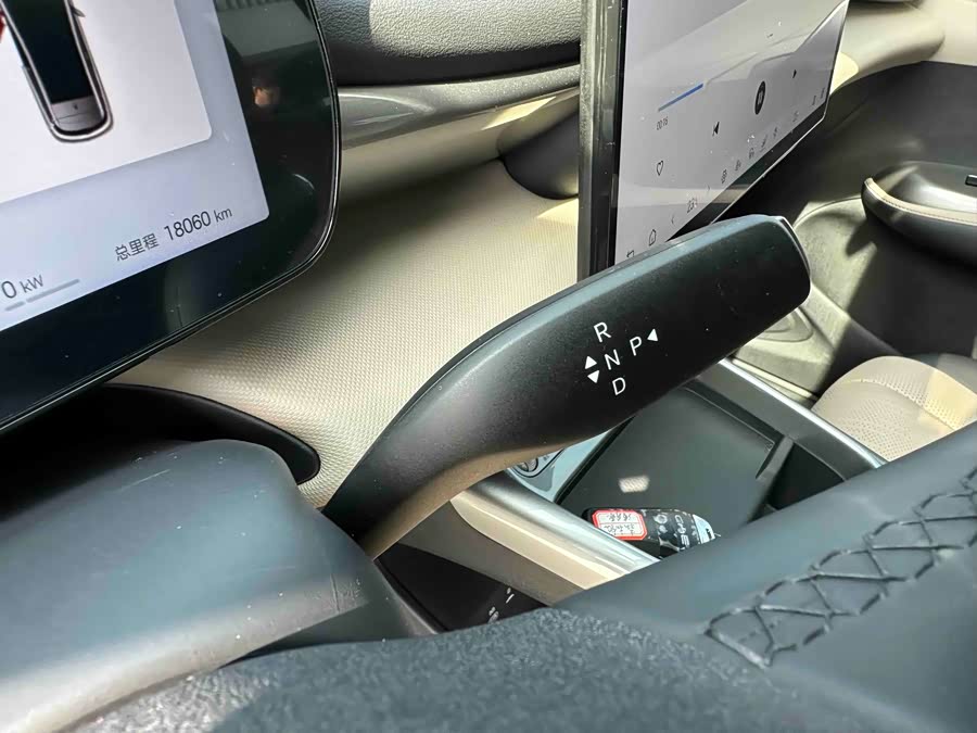 BYD Dolphin 2025 صورة سيارة #9