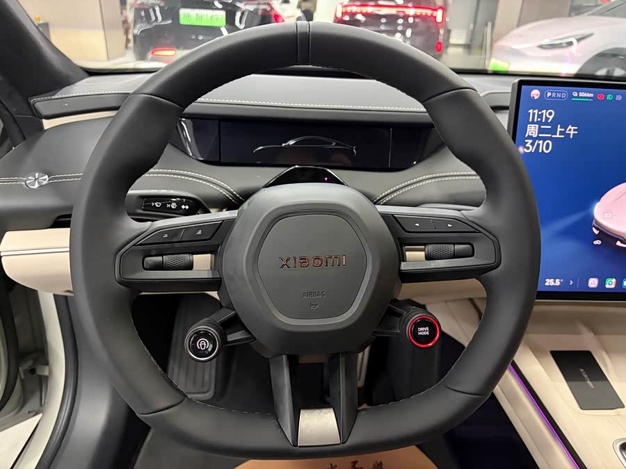 MI SU7 2025 immagine di auto #9