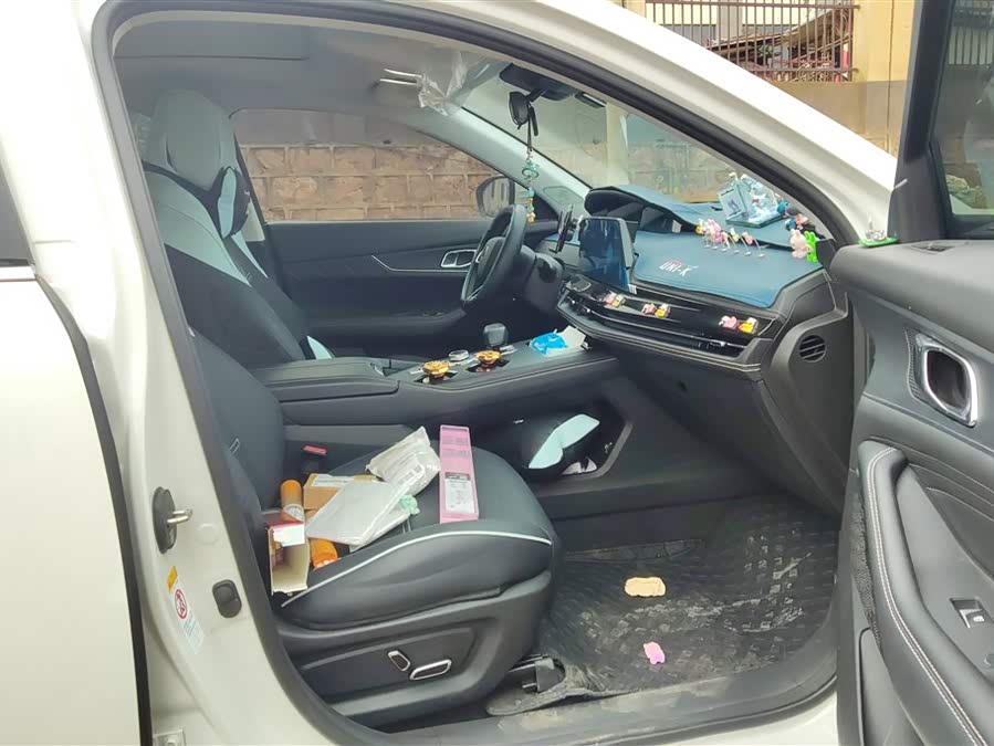 Changan UNI-K 2025 car image #9