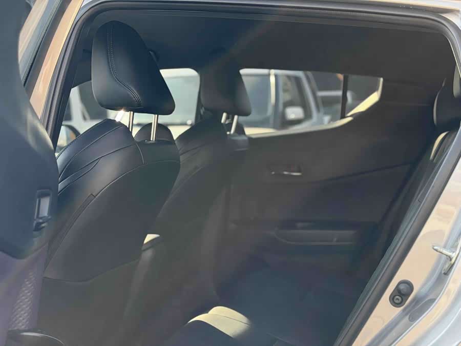 Toyota Izoa 2019 car image #9