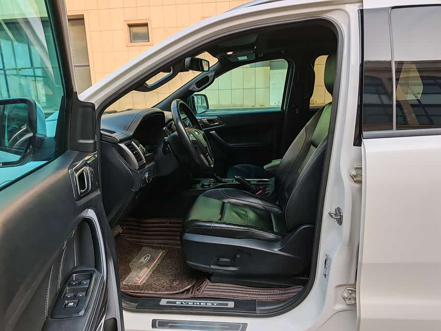 Ford Everest 2018 car image #9