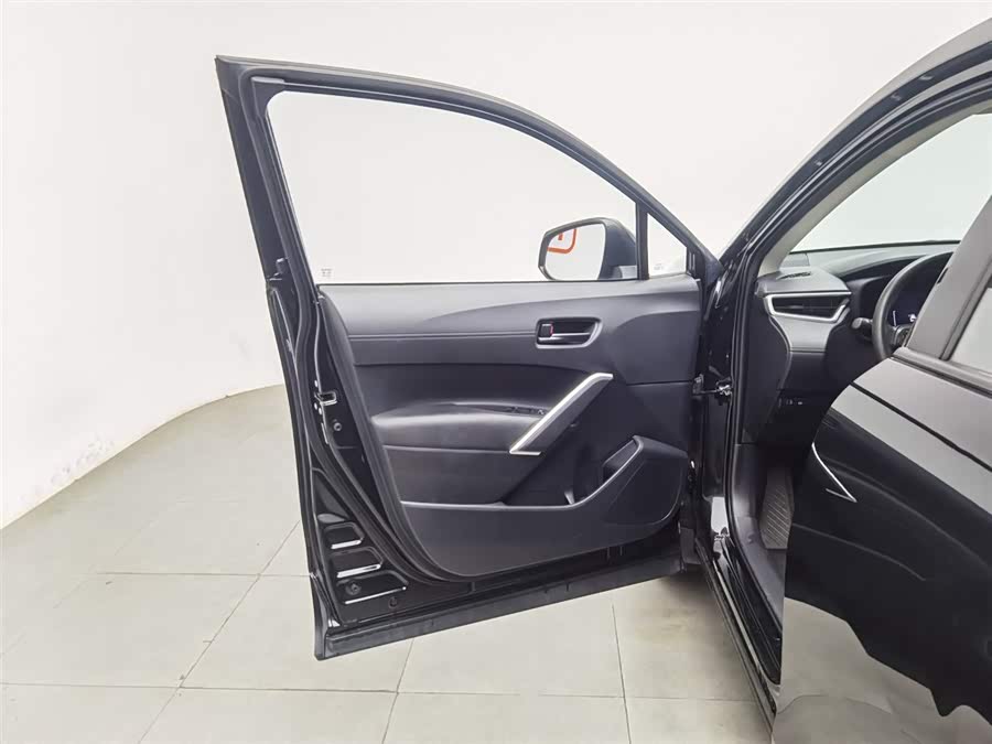 Toyota Corolla Cross 2023 car image #9