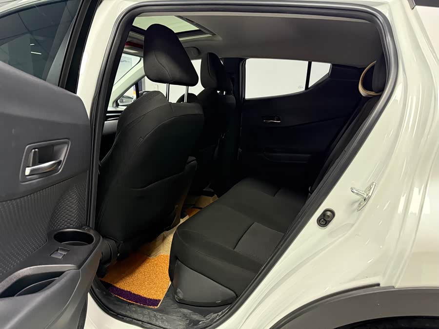 Toyota Izoa 2022 car image #9