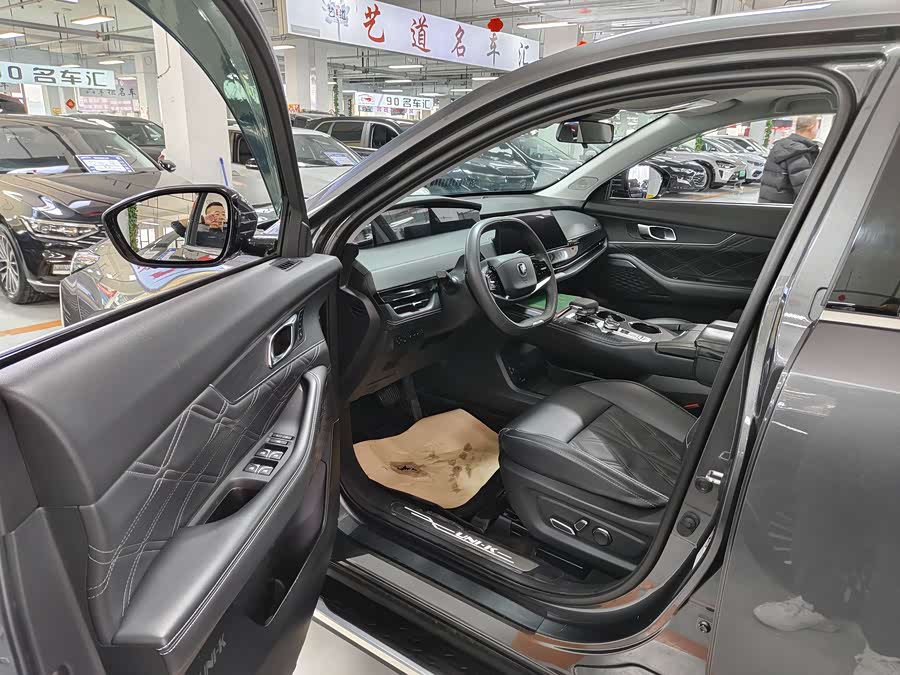 Changan UNI-K iDD 2023 car image #9
