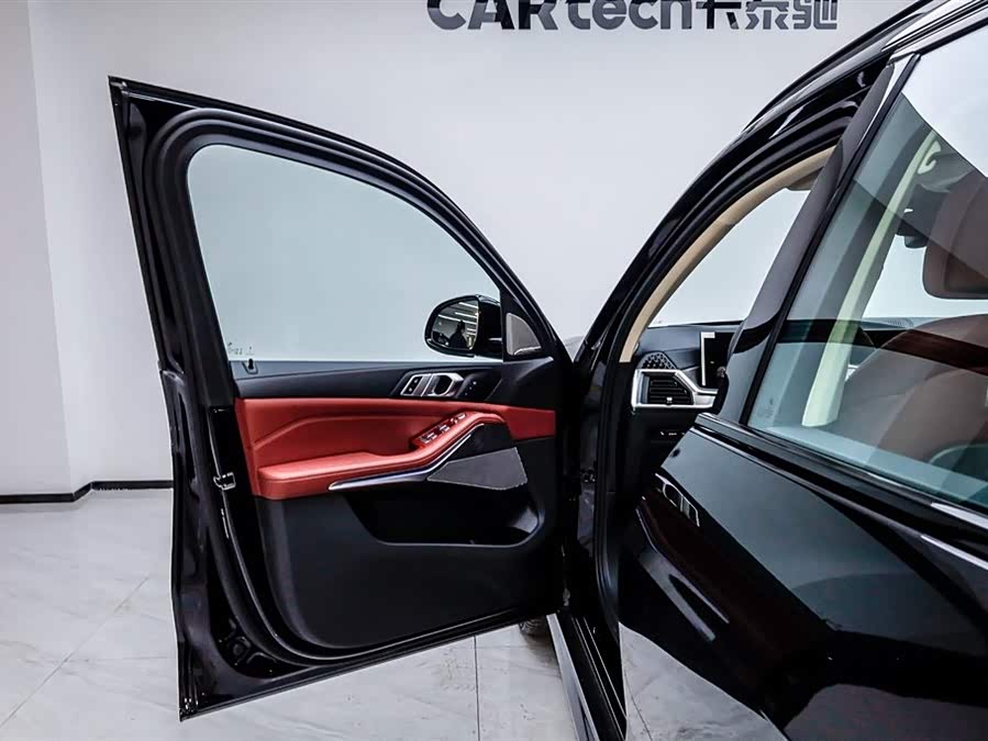 BMW X5 2026 immagine di auto #9