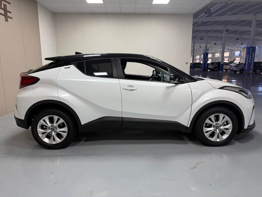 Toyota Izoa 2021 car image #9