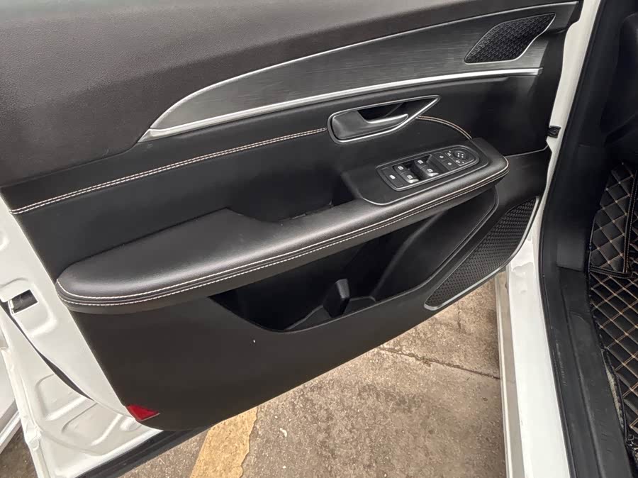 Jetour X70 PLUS 2021 car image #9