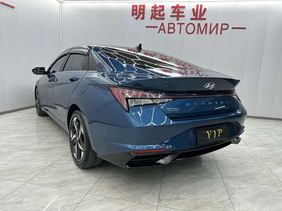 Hyundai Elantra 2023 immagine di auto #9