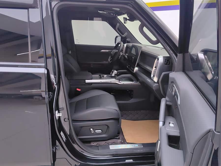 Jetour Traveller 2024 car image #9