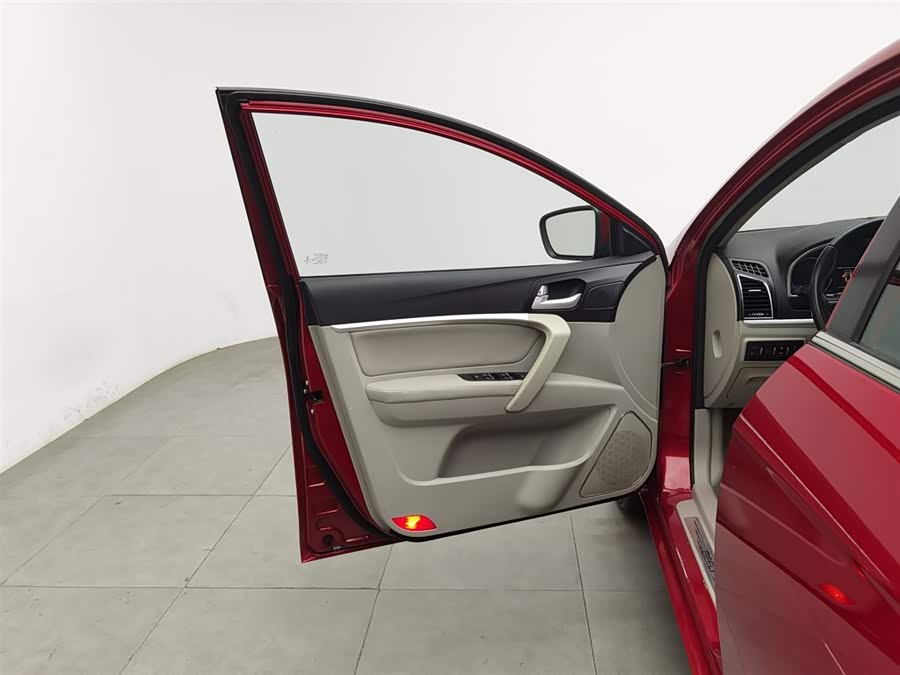 GEELY Emgrand 2015 car image #9