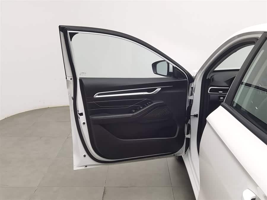 GEELY Emgrand 2025 car image #9