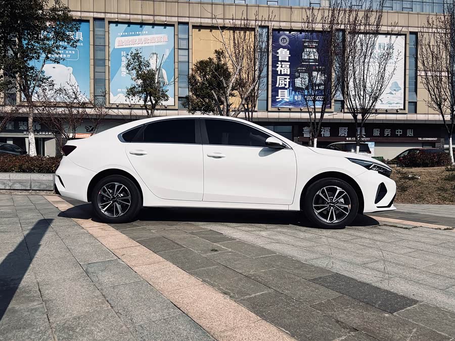 Kia K3 2026 изображение автомобиля #9