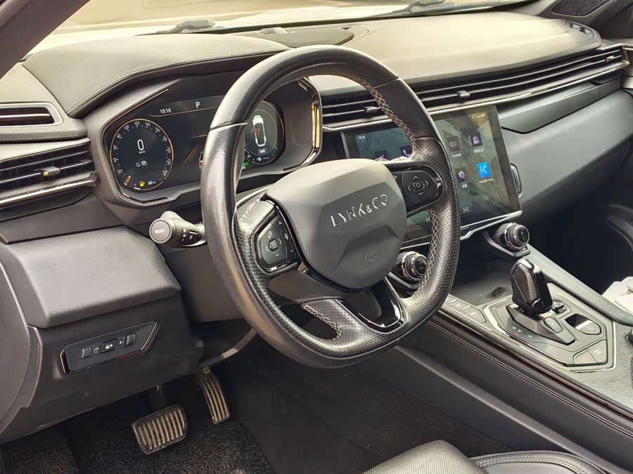 Lynk & Co 01 EM-P 2023 car image #9