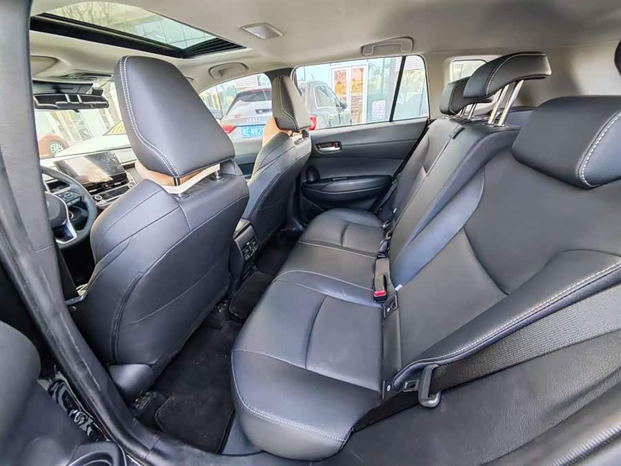 Toyota Frontlander 2023 car image #9